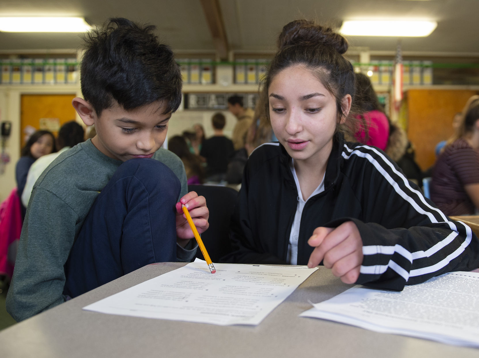 Elementary students meet their pen-pals